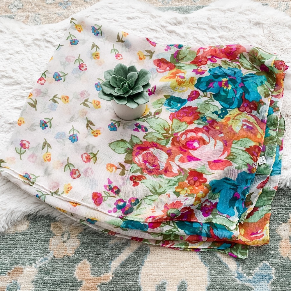 Pink & Blue Floral Oblong Lightweight Scarf